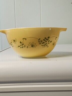 Vintage Pyrex Shenandoah Cinderella Mixing Bowl #441
